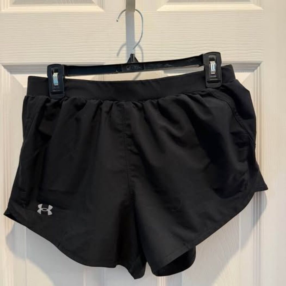 Women’s Under Armour Shorts Size Medium